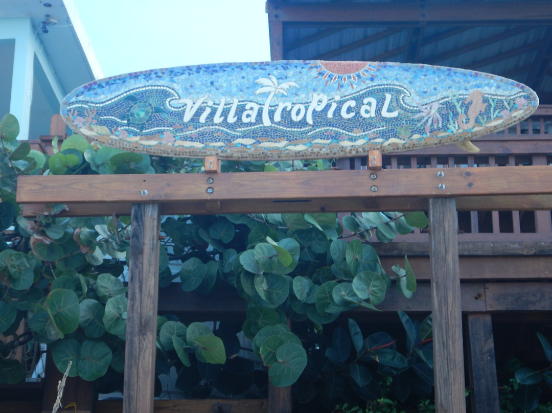 Villa Tropical Oceanfront Apartments on Shacks Beach主图