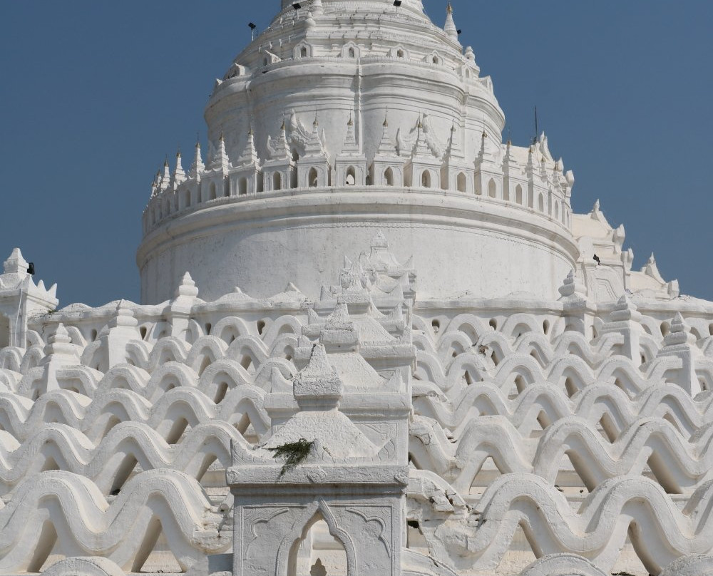 Hsinbyume Pagoda-敏贡古城必去景点