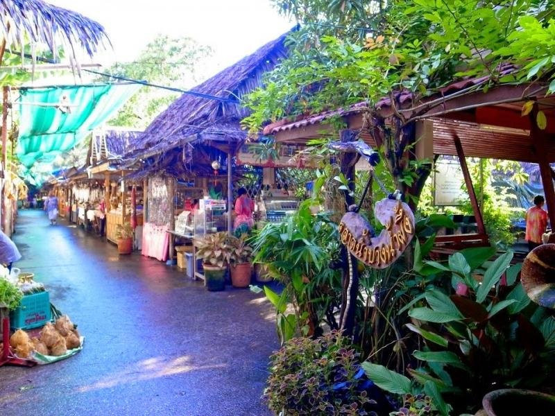 Bang Nam Phueng Floating Market景点图片