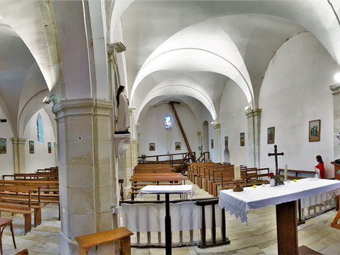 Eglise Saint-Jean de l'Habit-Guesnes必去景点