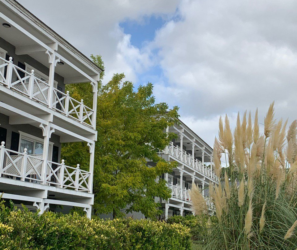 Howard Johnson Hotel and Convention Center Madariaga Carilo主图