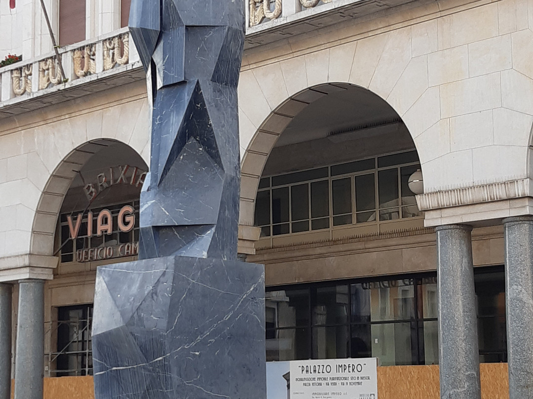 Piazza della Vittoria景点图片