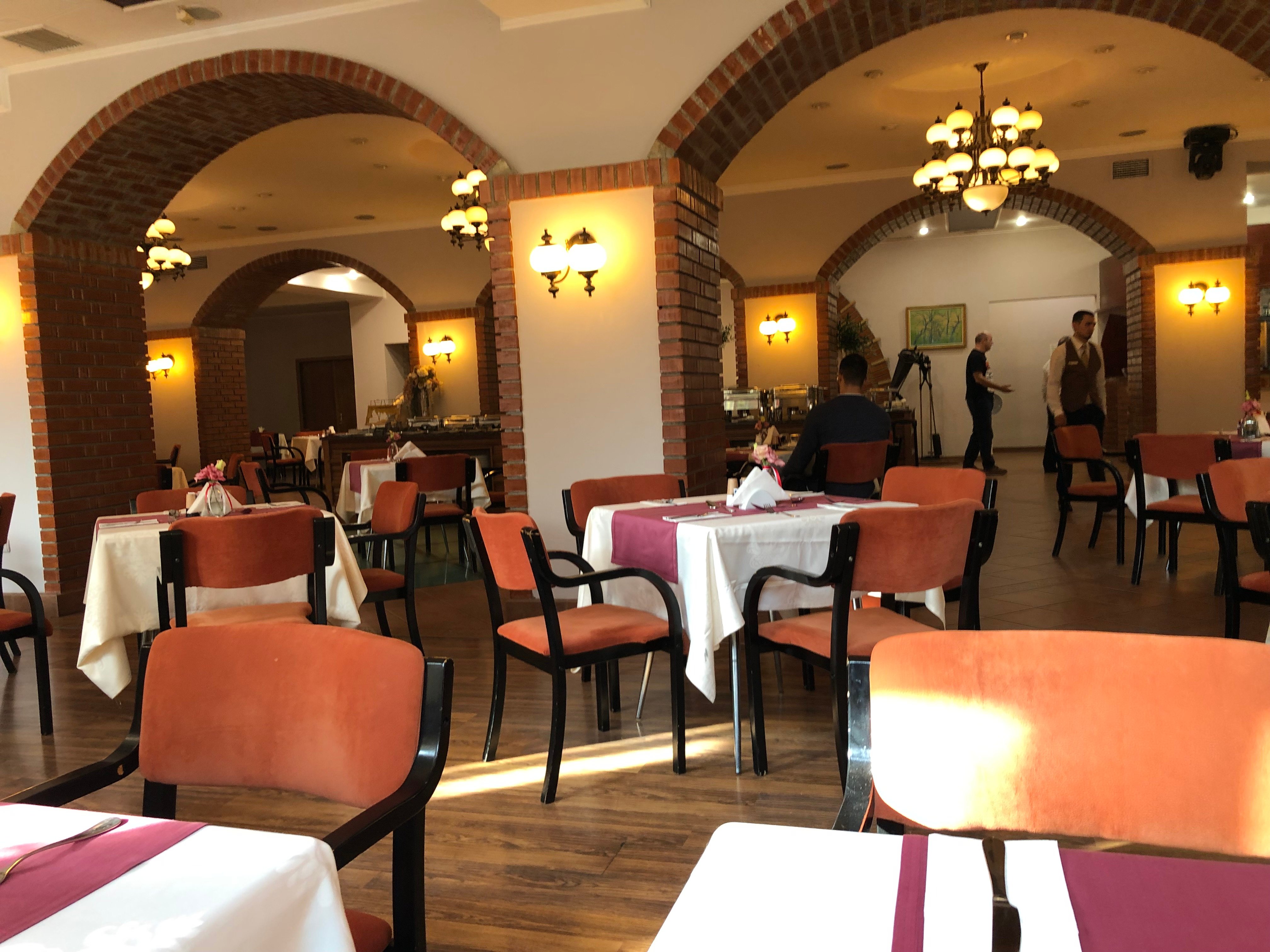 Caro Hotel-餐饮