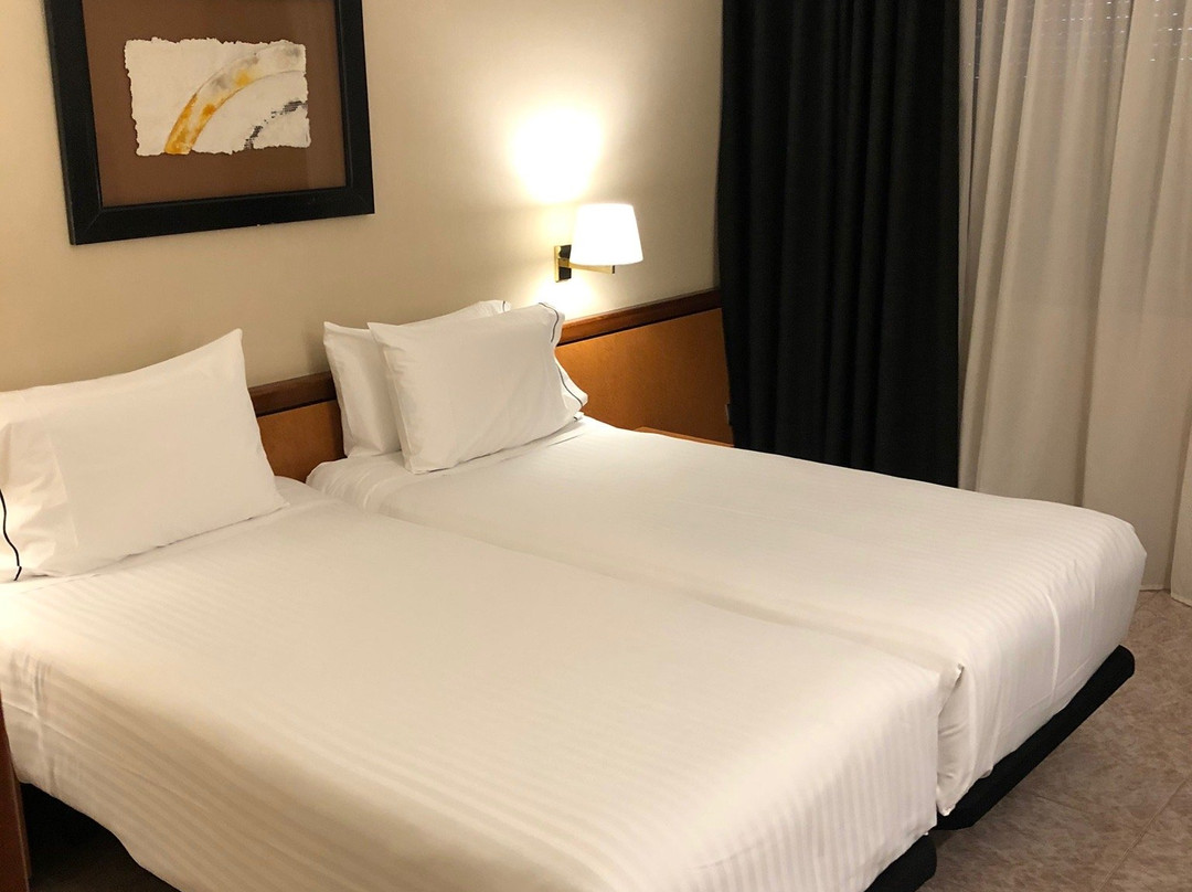 卡斯特德菲镇酒店主图