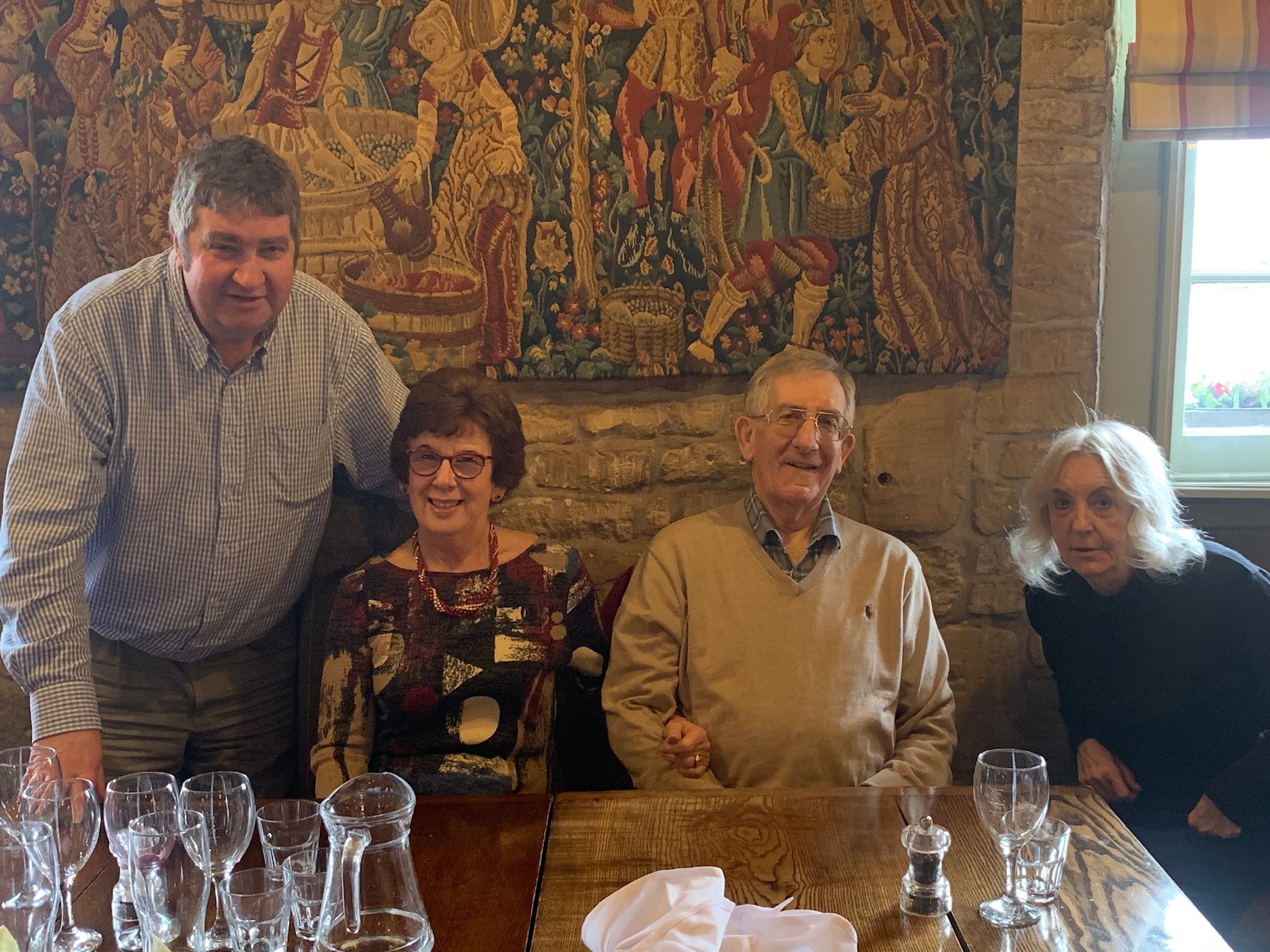 Inn For All Seasons-餐饮