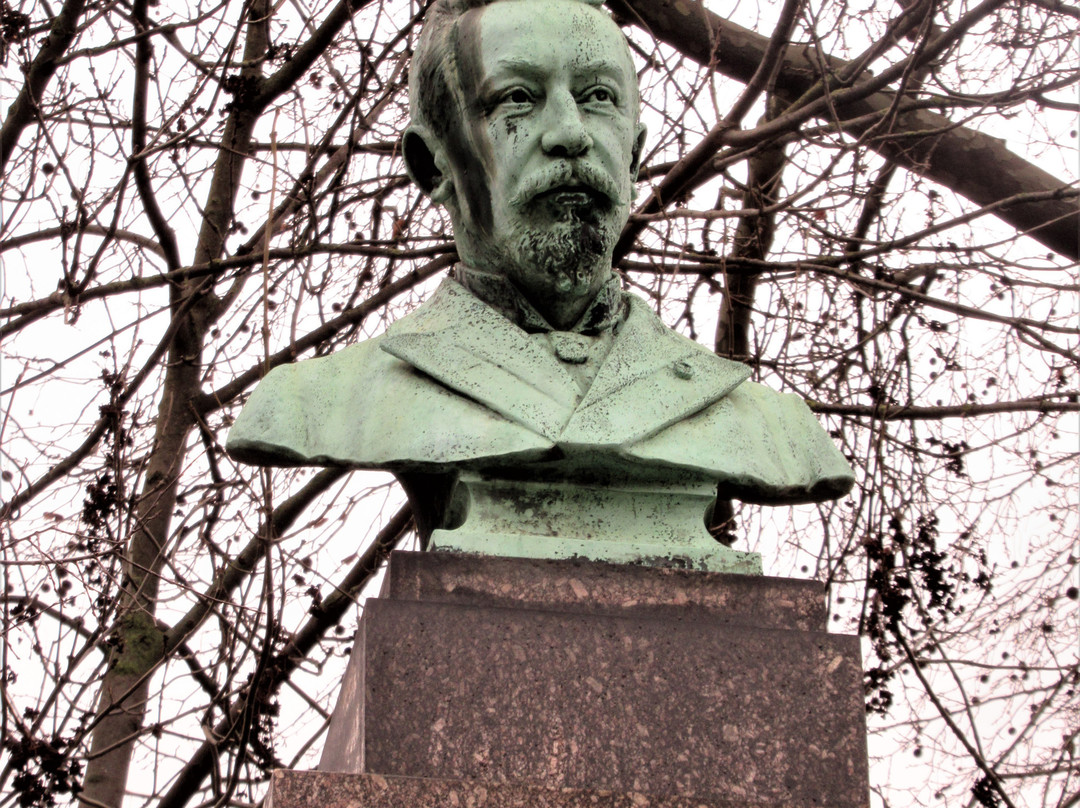 Monument à Edmond Nocard景点图片