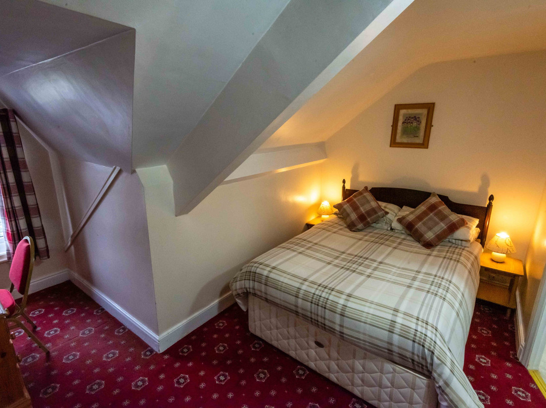 Aarondale Guest House主图