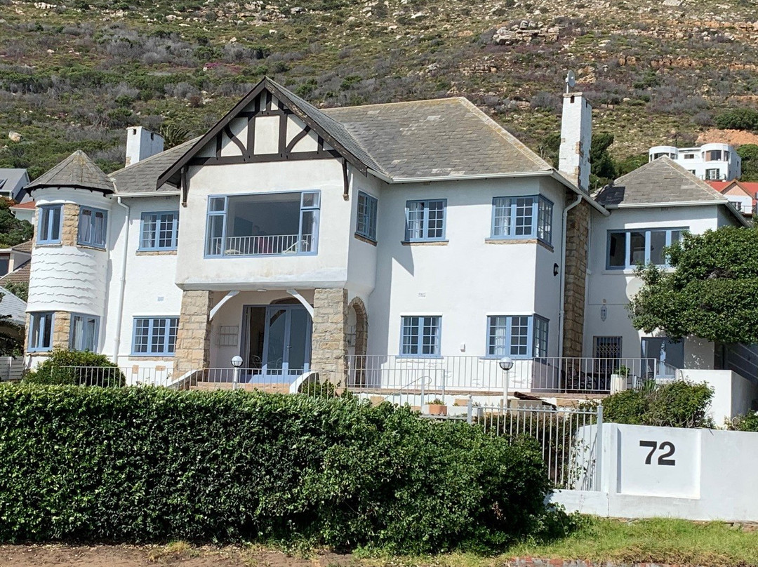 Sunny Cove Manor主图