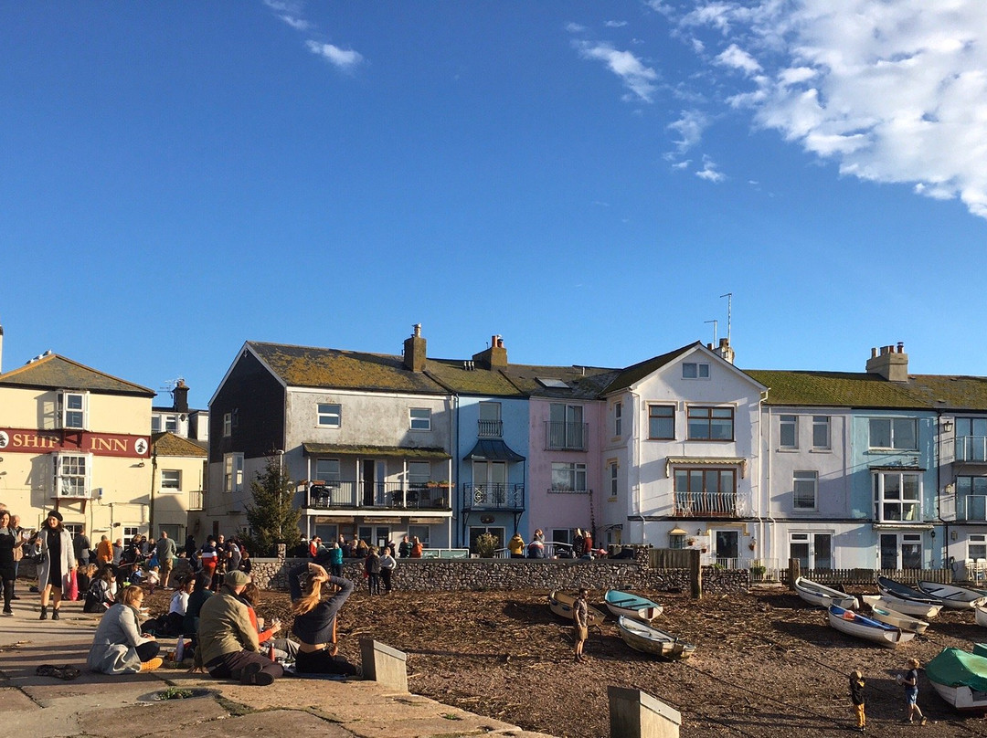 Teignmouth Back Beach景点图片