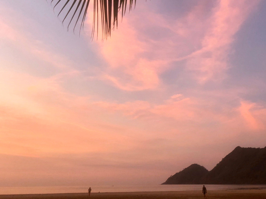 Shambhala Beach Bar-象岛必去景点