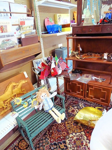 Moonlighting Antiques-Morganton必去景点