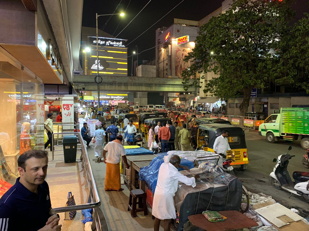 Pondy Bazaar景点图片