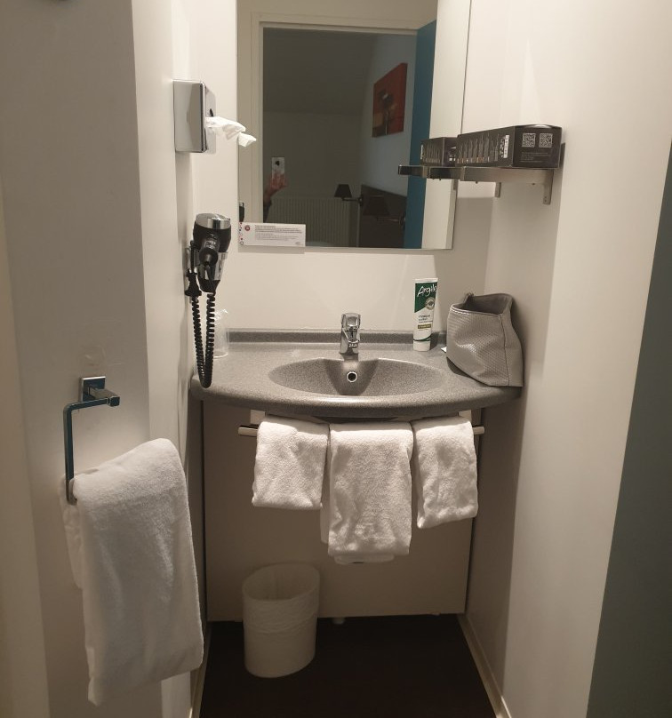 阿卡蒂娜酒店主图