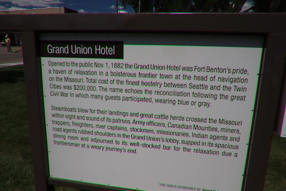 Historic Landmark District & Steamboat Levee Walk景点图片