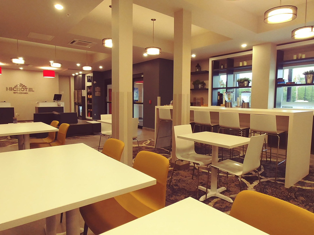 Microtel Inn and Suites by Wyndham Mont Tremblant主图