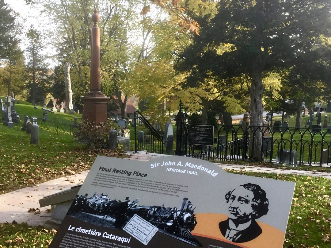 Cataraqui Cemetery-金斯顿必去景点