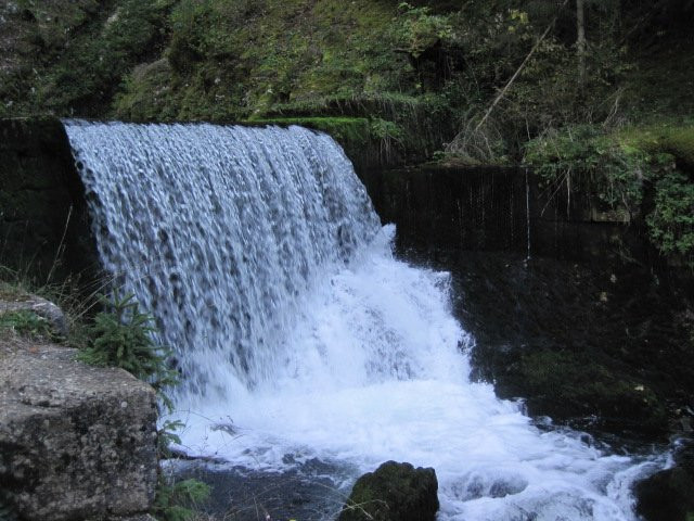La Source du Doubs景点图片