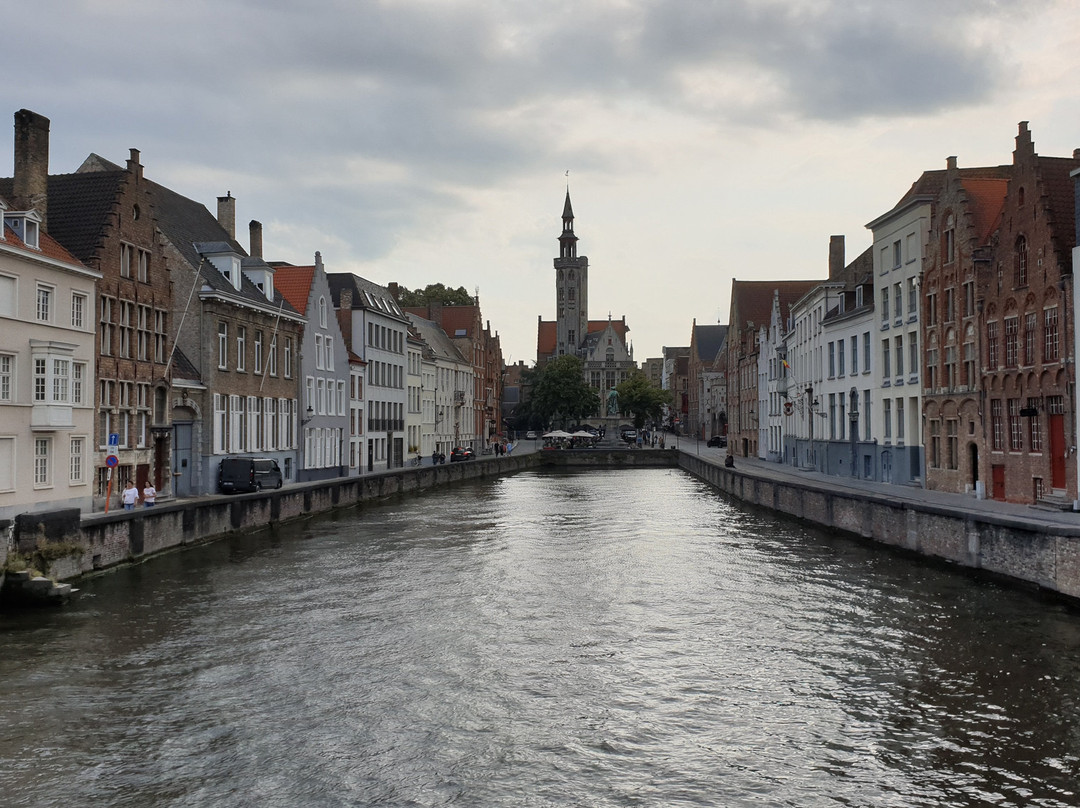 Jan Van Eyckplein景点图片