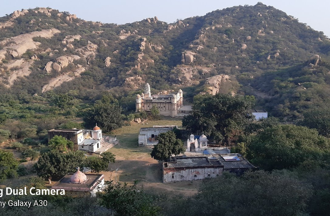 Dhosi Hill景点图片