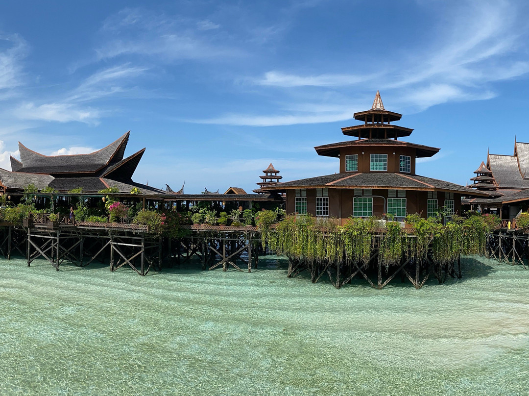 马布岛水上屋主图