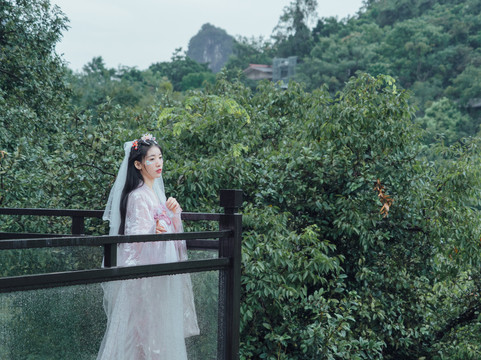 桂林和舍湖畔度假酒店主图