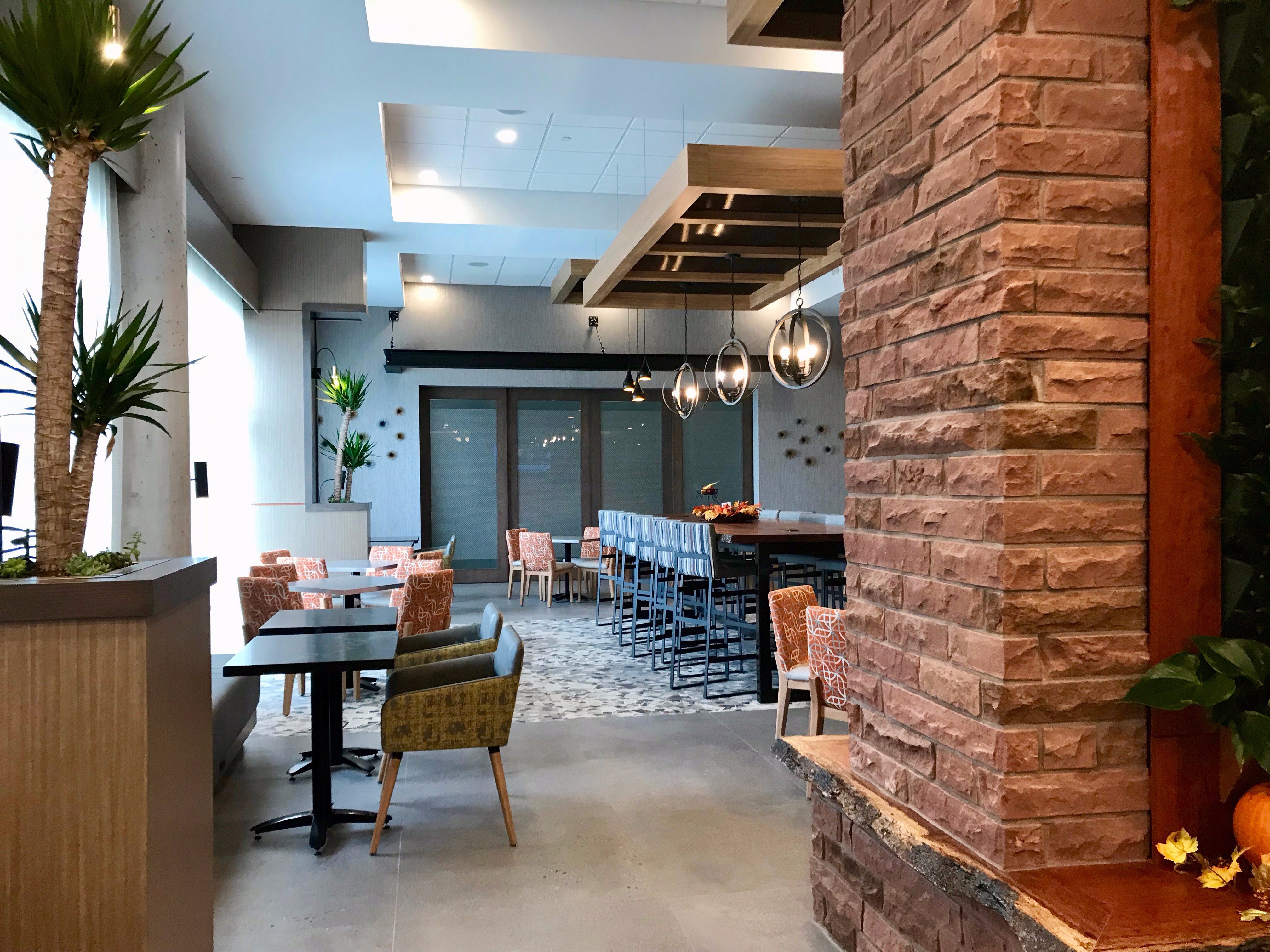 Hampton Inn & Suites By Hilton Charlottetown, Pei-餐饮