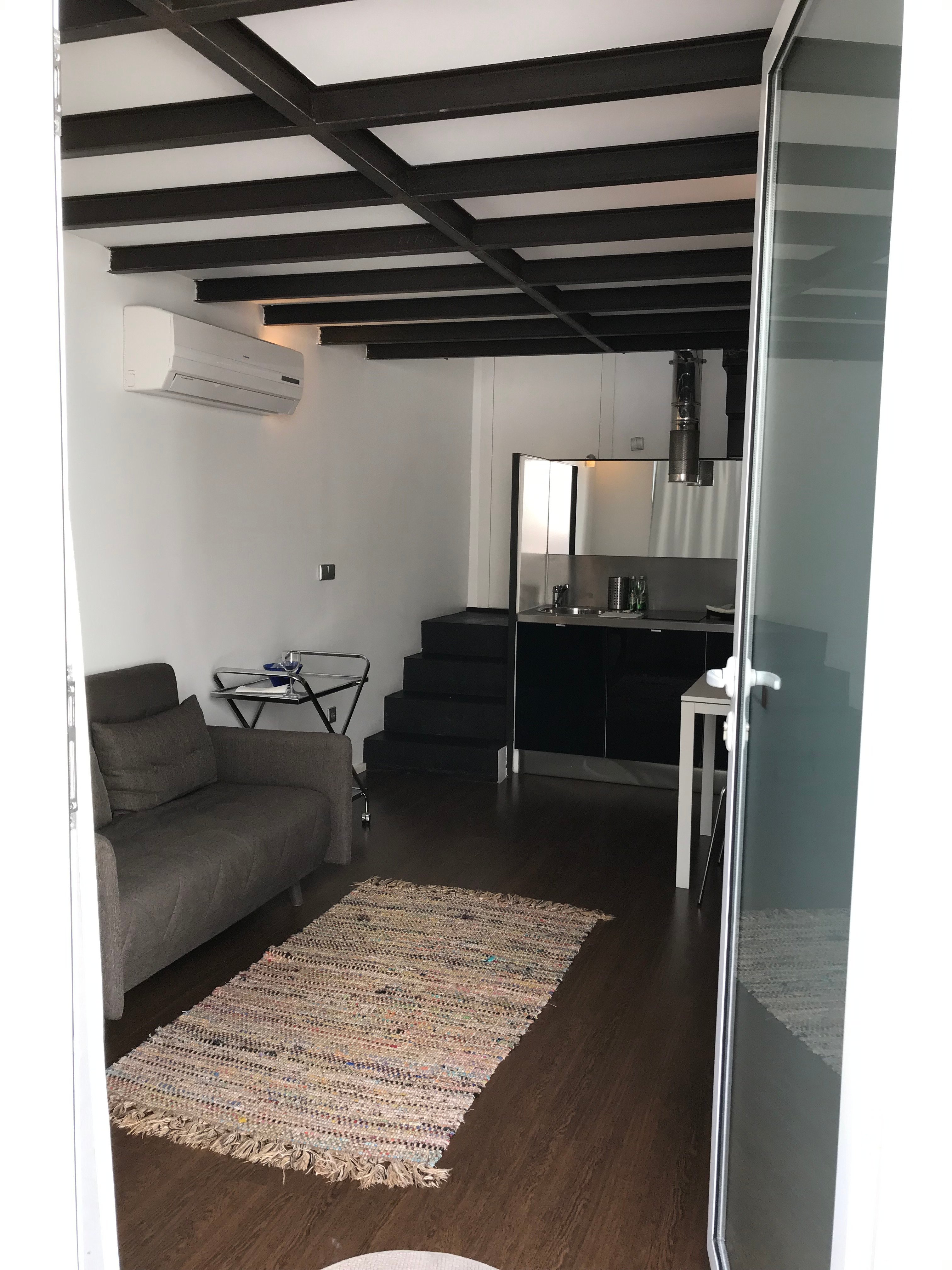 Olala Fine Arts Studios-官方