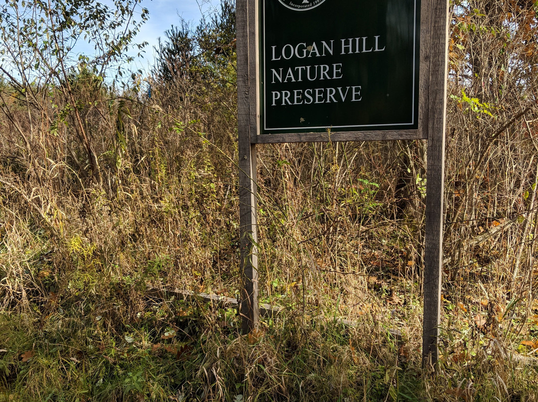 Logan Hill Nature Preserve景点图片