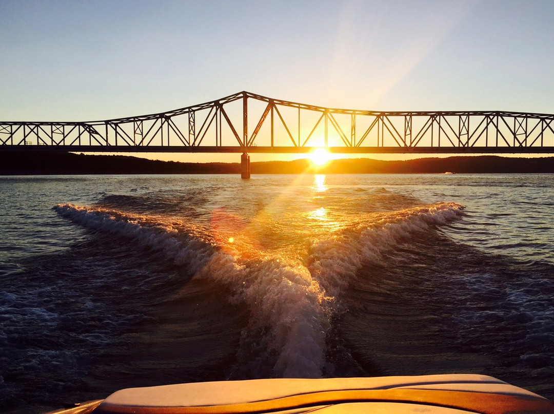 Captain Nat's Charters-Kimberling City必去景点