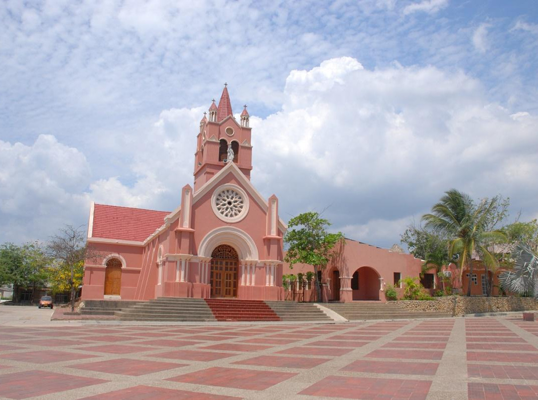 Santuario Mariano Nuestra Señora del Carmen de Puerto Colombia景点图片