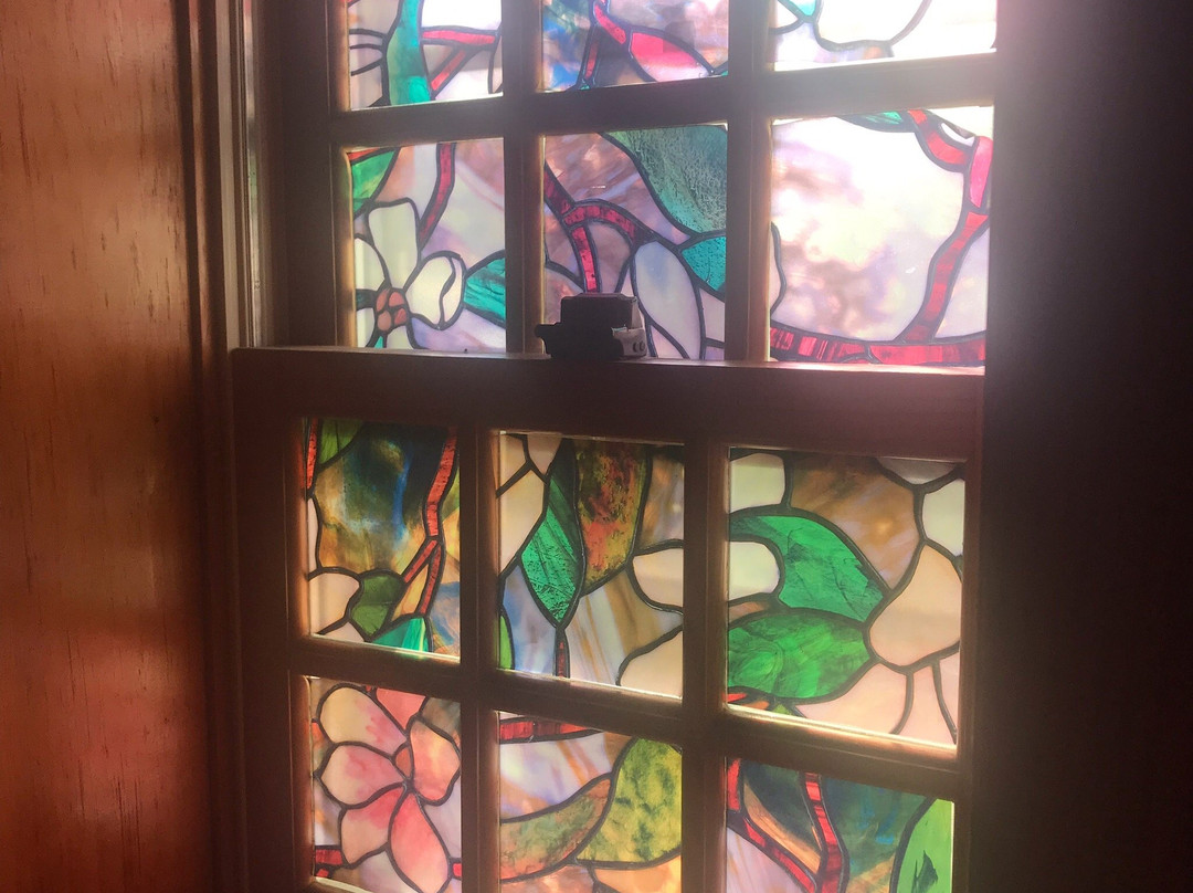 Smith's Colonial Motel主图