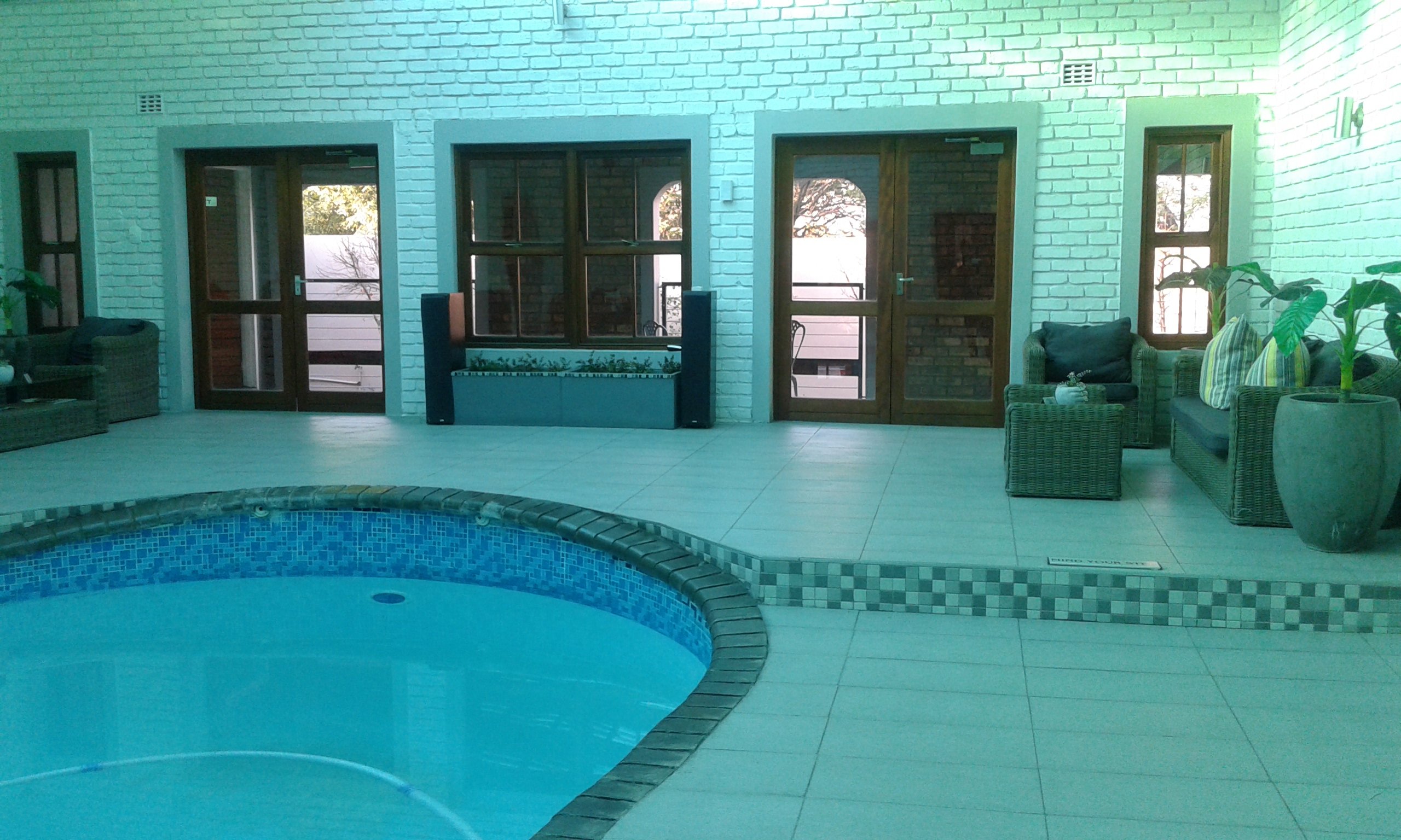 Yalla Yalla Boutique Hotel-泳池