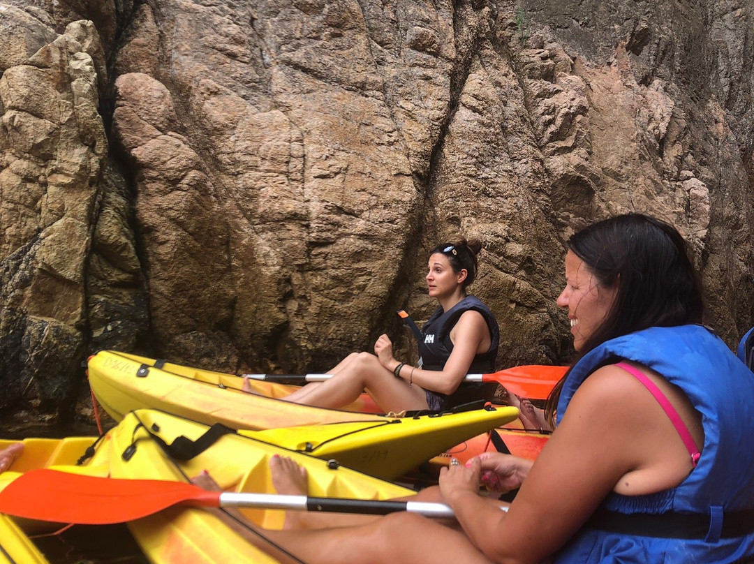 Kayaking Costa Brava景点图片