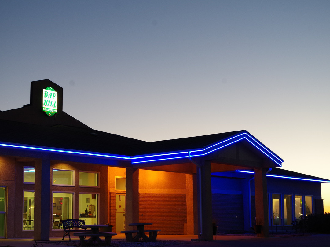 Bay Hill Inns & Suites主图