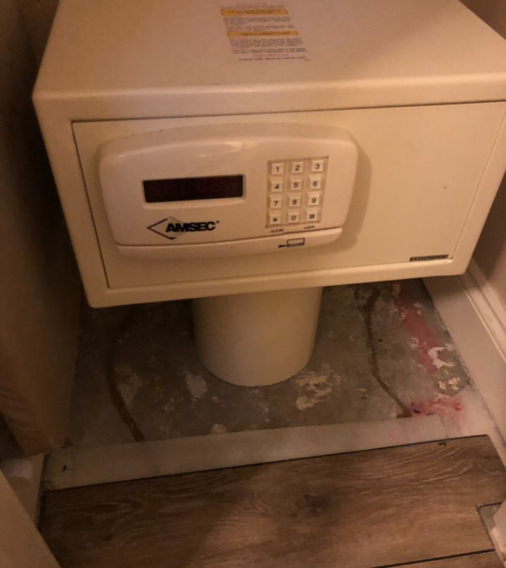 卡里隆海滩度假旅馆主图