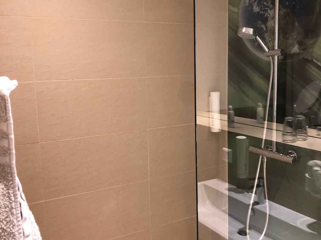 瑞士艾迪索酒店主图