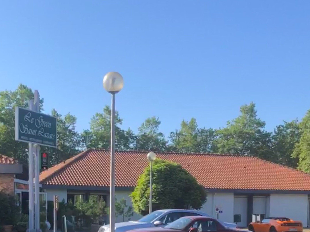 格林圣拉扎尔酒店主图