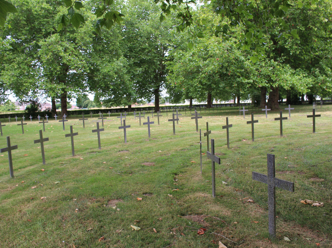 Cimetiere Militaire Allemand de Illies景点图片