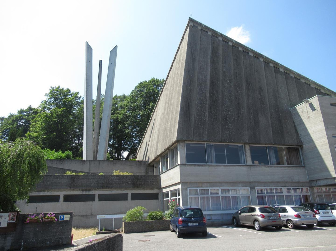 Eglise Notre Dame de l'Annonciation-Trois-Epis必去景点