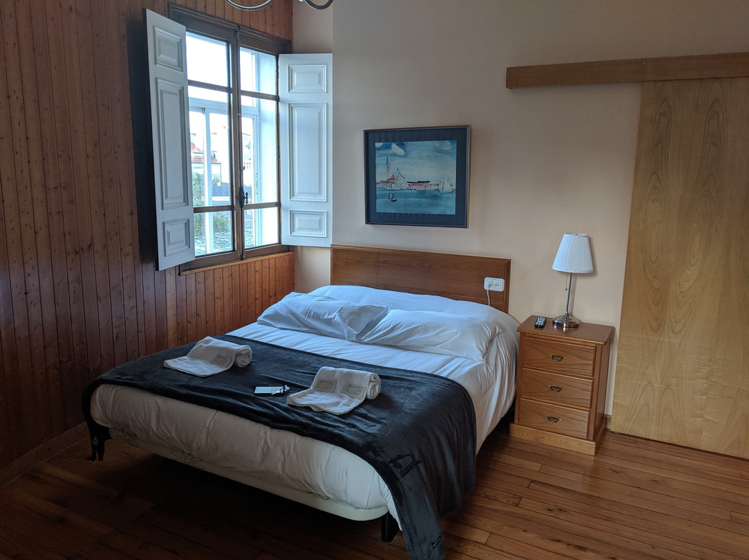 Sambreixo酒店住宿-La Posada de La Casona de Sarria