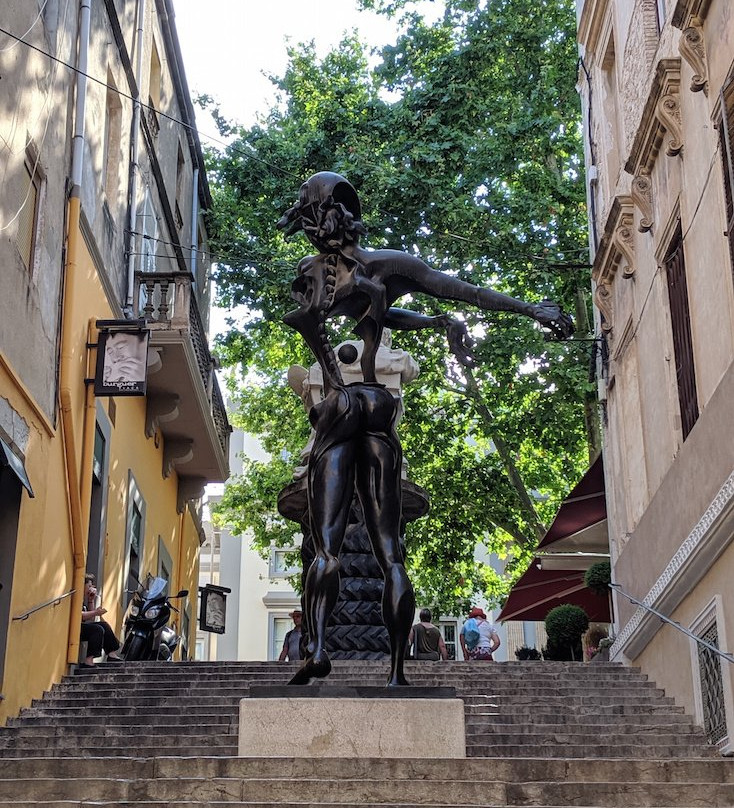 Monumento a Salvador Dali景点图片