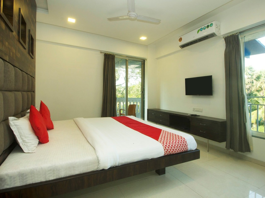 Collection O 76679 Blue Roof Sea Side主图