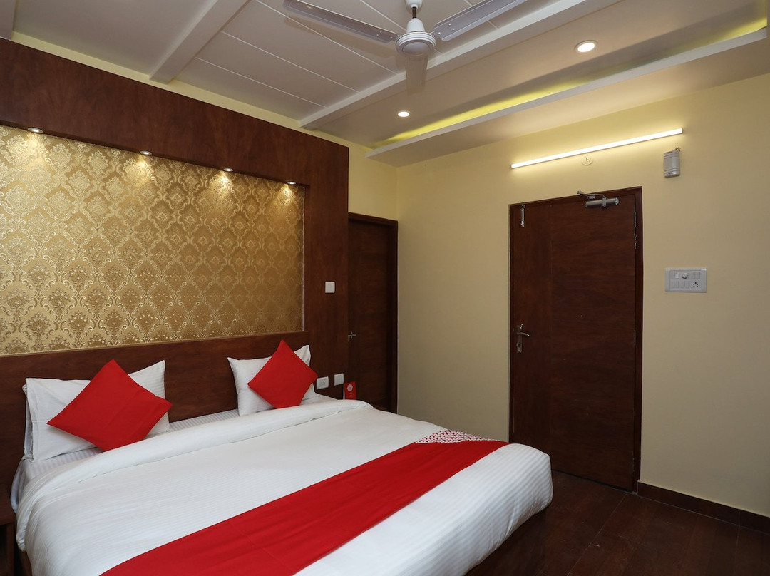 OYO 23616 Hotel Ss主图