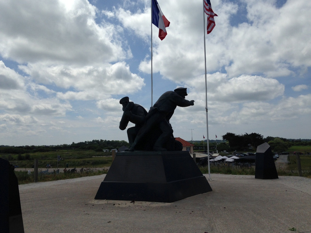 U.S. Navy Monument景点图片