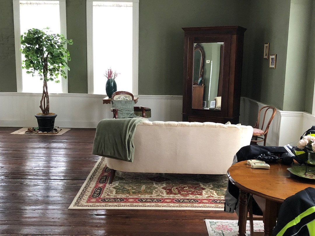 Old School on the Hill B&B主图