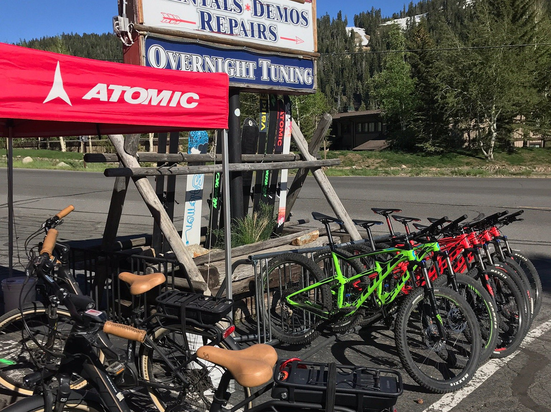 Mountain Mike's Sports-奥林匹克谷必去景点