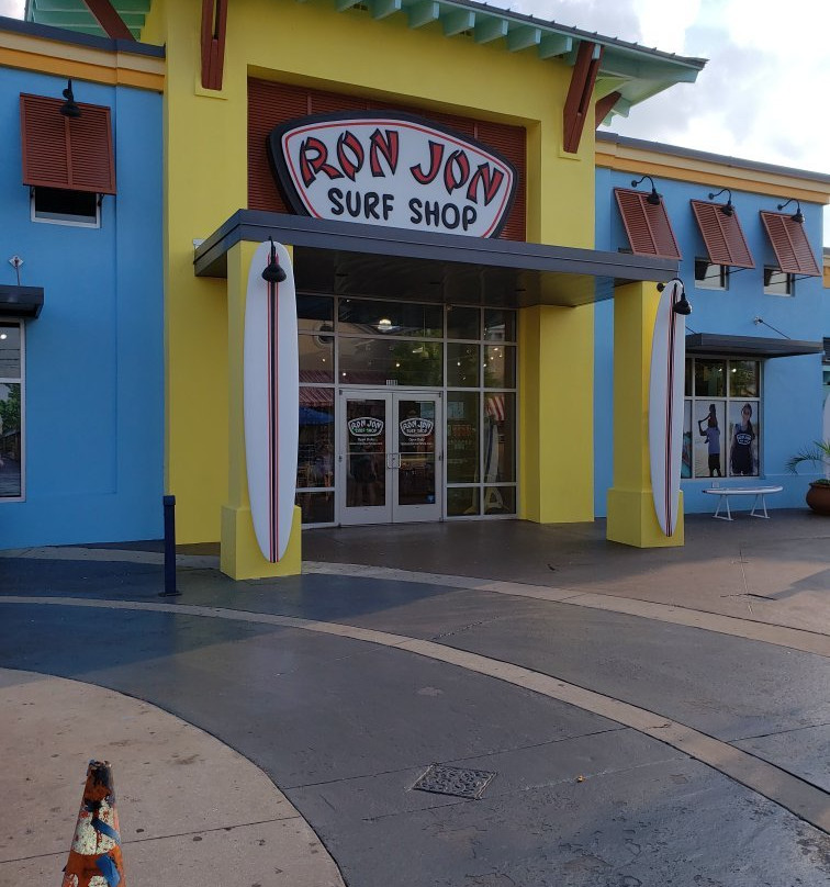 Ron Jon Surf Shop - North Myrtle Beach景点图片