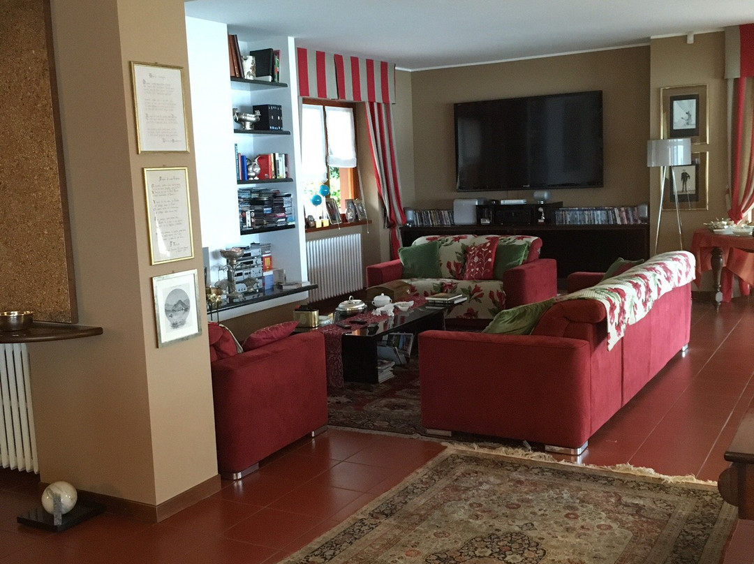 La Volpe Dorata主图