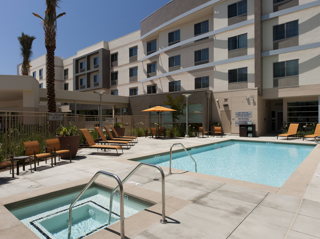 Courtyard by Marriott Santa Ana Orange County主图