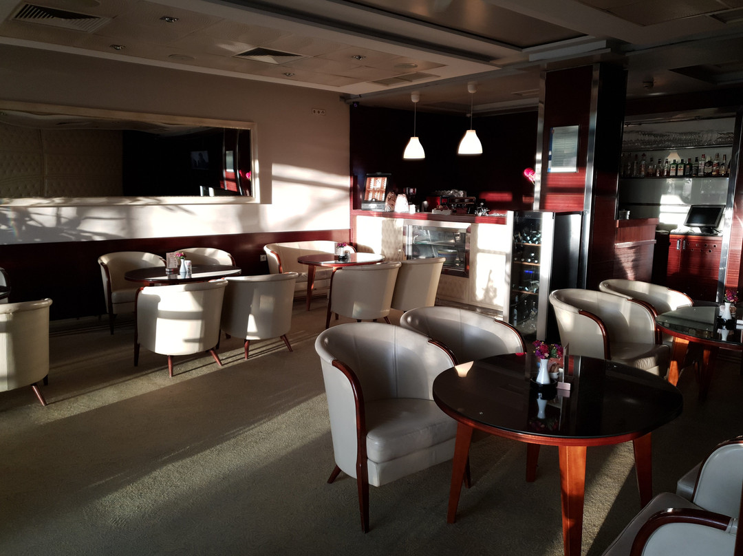 Hotel Atina主图